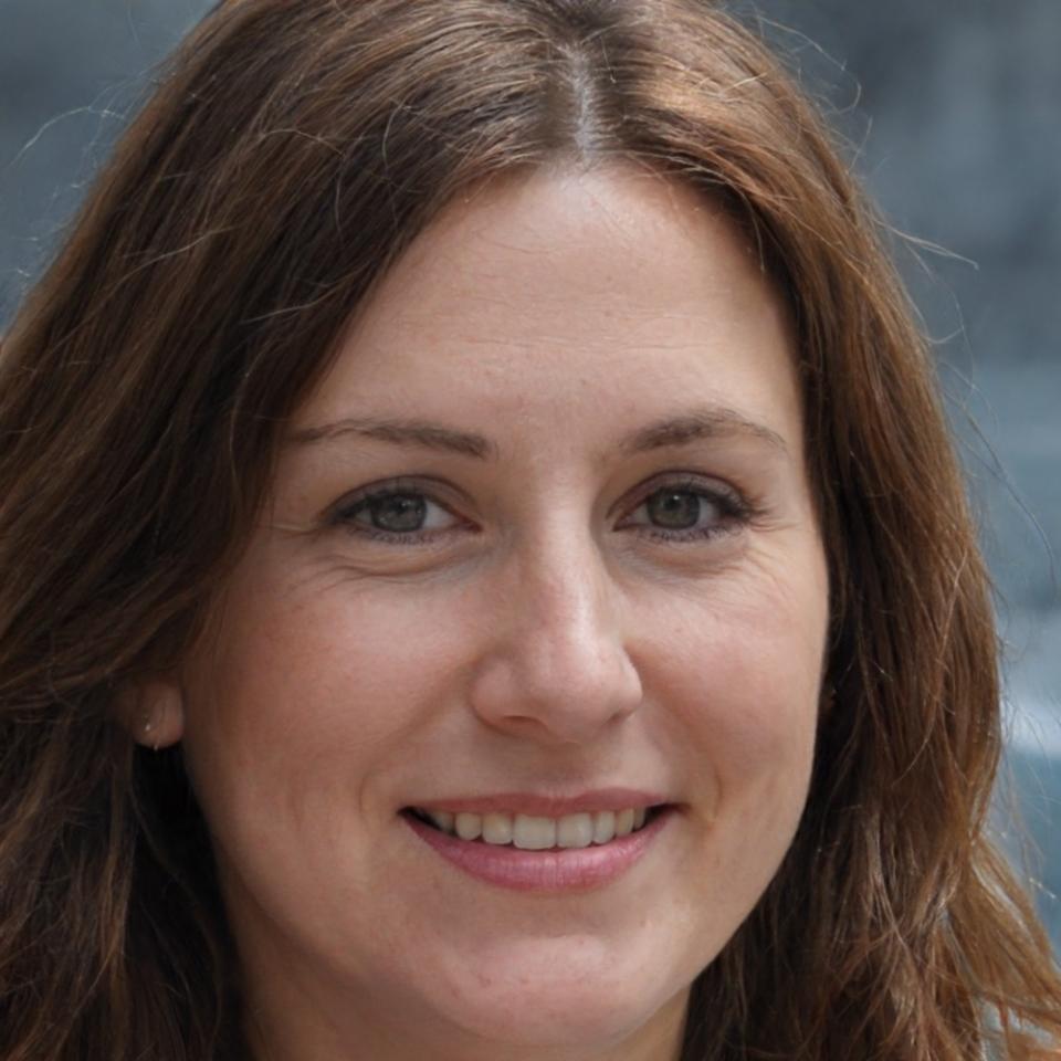 Beatrix Kowalczyk, lead instructor for portfolio analysis