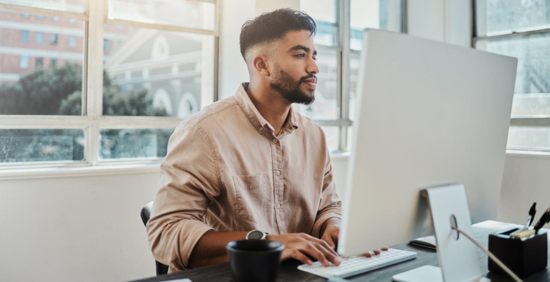 Team collaboration during financial strategy session