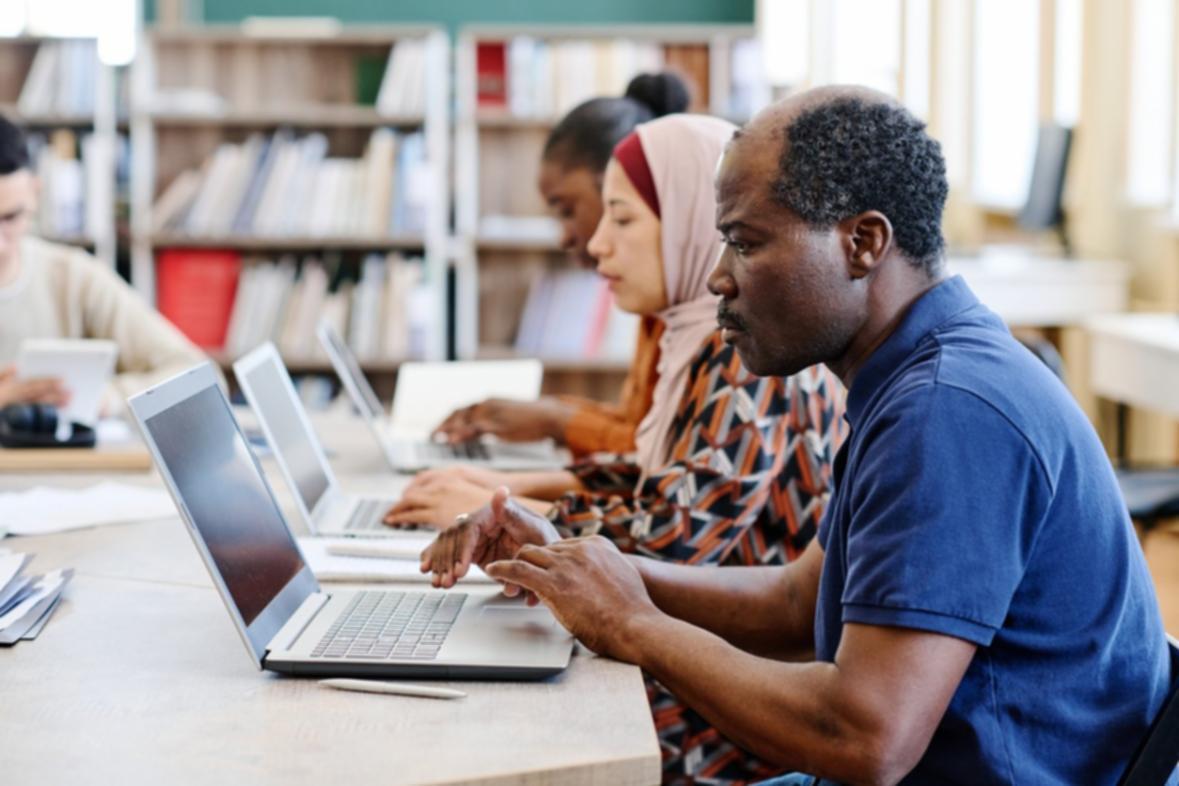 Investment research and portfolio documentation materials